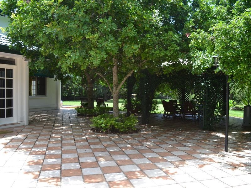 71 Marbella Drive, Benowa QLD 4217