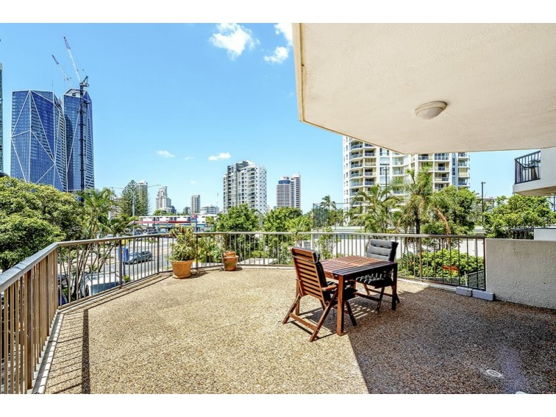 4/2916 Gold Coast Highway, Surfers Paradise QLD 4217