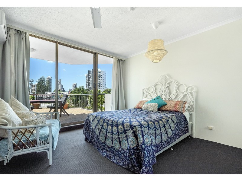 4/2916 Gold Coast Highway, Surfers Paradise QLD 4217