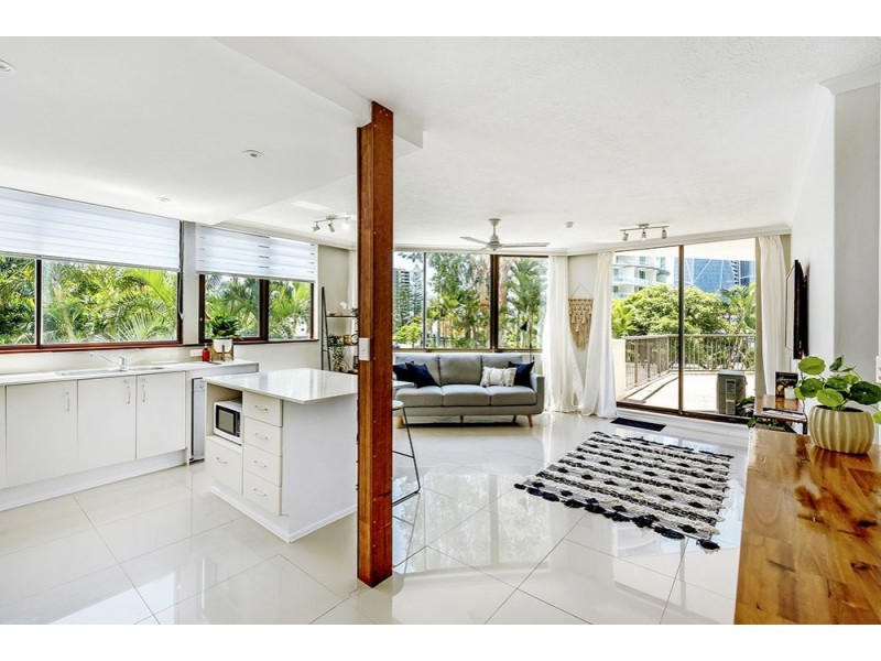 4/2916 Gold Coast Highway, Surfers Paradise QLD 4217