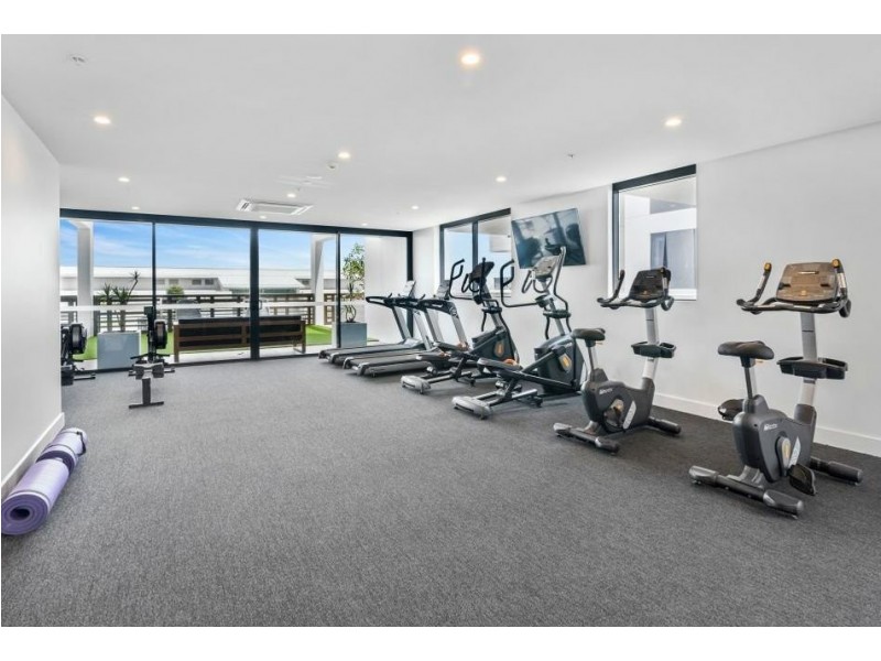 31 Queensland Avenue, Broadbeach QLD 4218