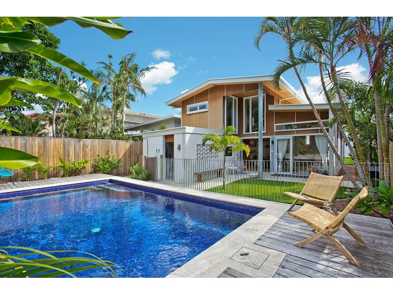 71 Petrel Avenue, Mermaid Beach QLD 4218