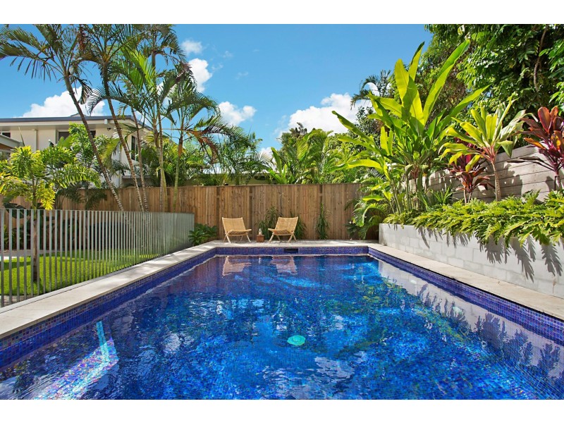 71 Petrel Avenue, Mermaid Beach QLD 4218