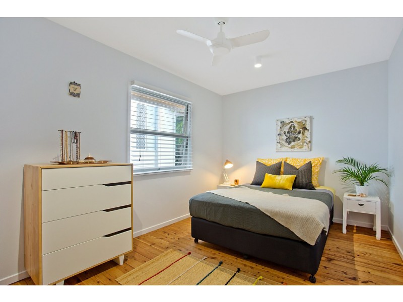 71 Petrel Avenue, Mermaid Beach QLD 4218