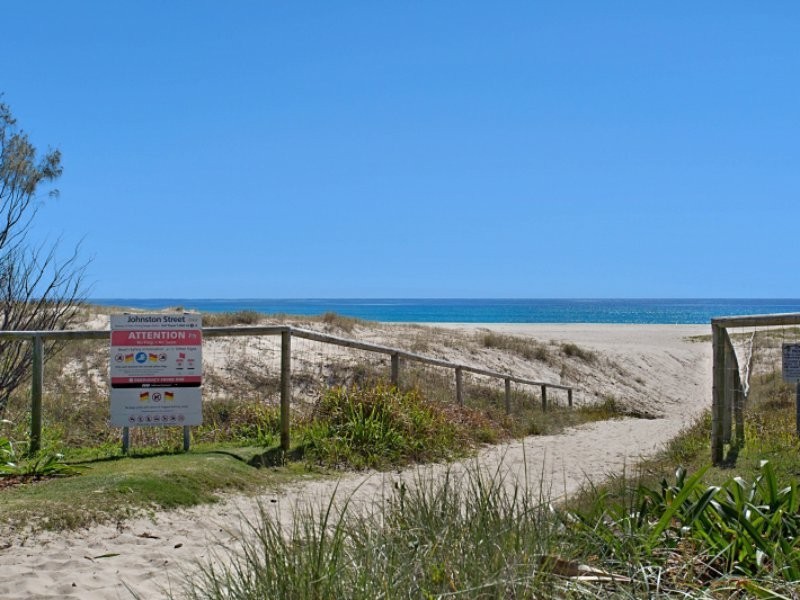 7/99 Golden Four Drive, Bilinga QLD 4225