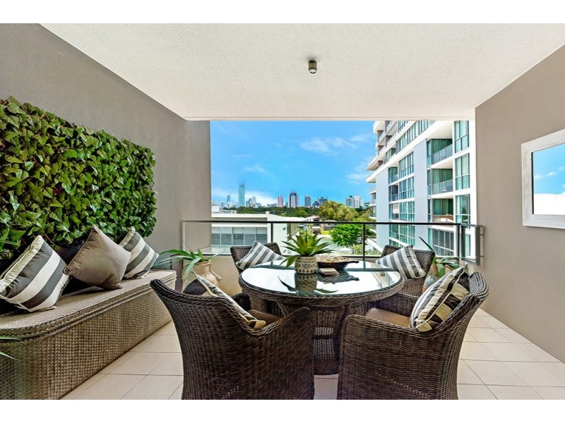 2318/33 T E Peters Drive, Broadbeach Waters QLD 4218