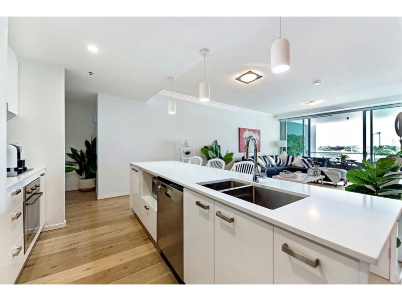 2318/33 T E Peters Drive, Broadbeach Waters QLD 4218