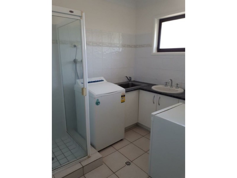 6/6 Rosewood Avenue, Broadbeach QLD 4218