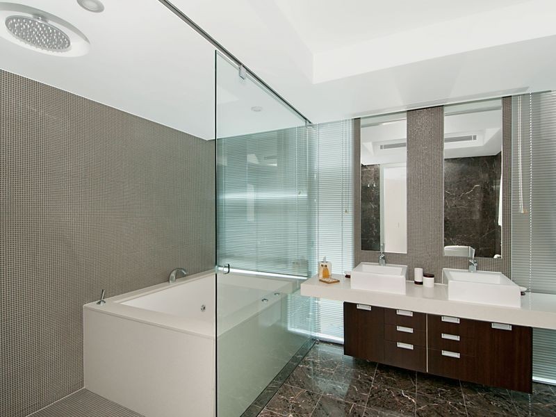 Broadbeach QLD 4218