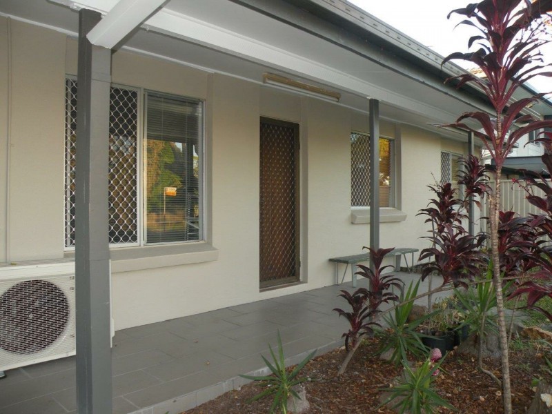 10 Okinya Street, Biggera Waters QLD 4216