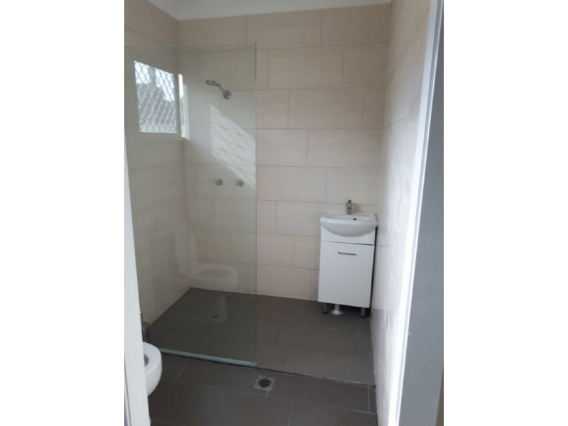 10 Okinya Street, Biggera Waters QLD 4216