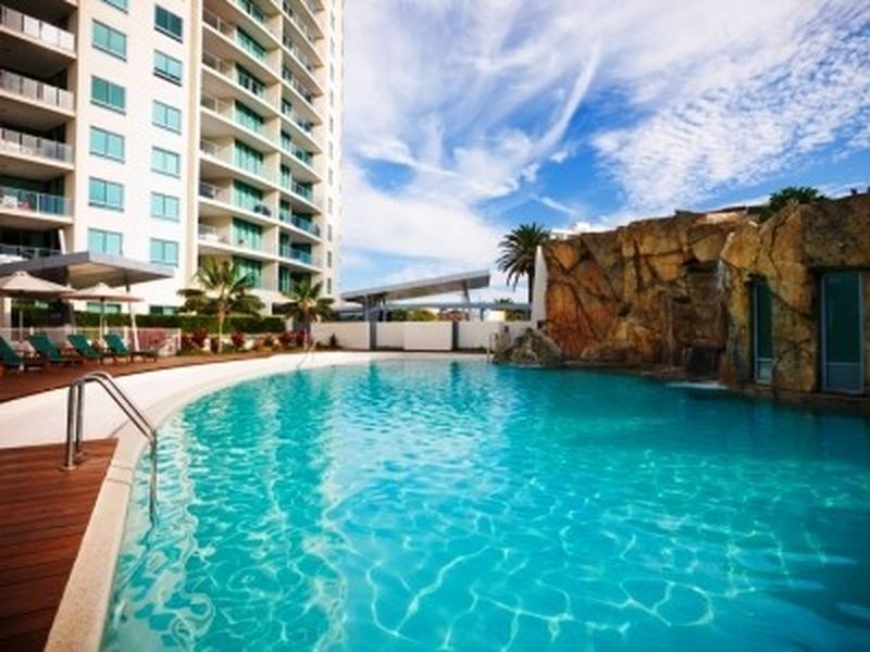 205/18 Fern Street, Surfers Paradise QLD 4217