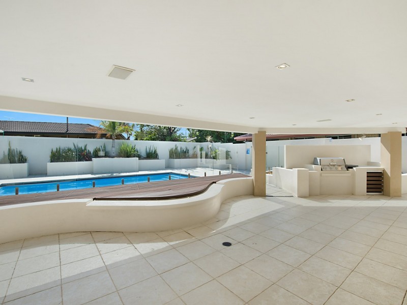 6 Tiwi Street, Sorrento QLD 4217