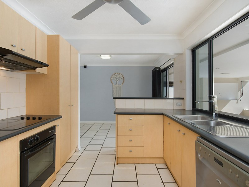 6 Tiwi Street, Sorrento QLD 4217