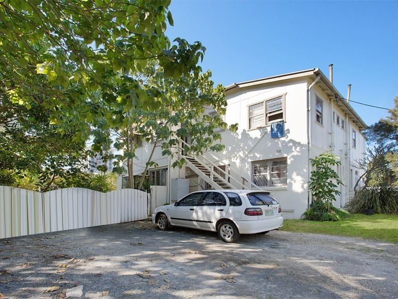 15 Haig Street, Coolangatta QLD 4225