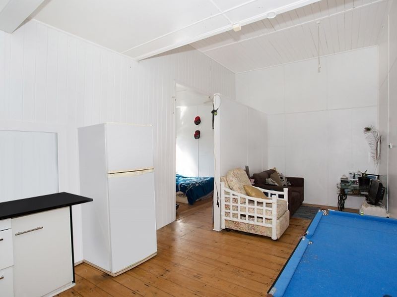 15 Haig Street, Coolangatta QLD 4225