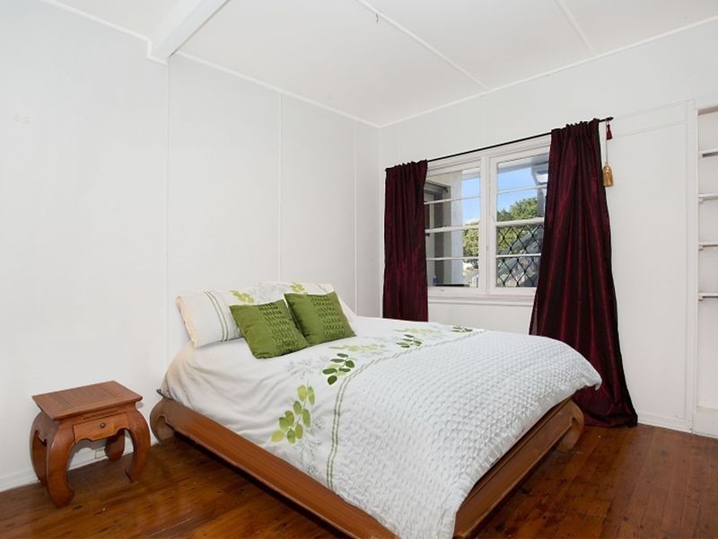 15 Haig Street, Coolangatta QLD 4225