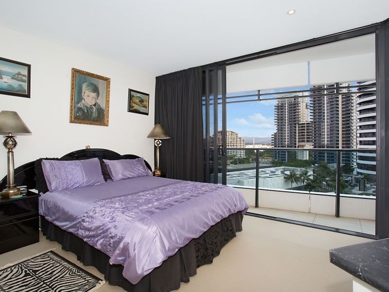 701/1 Oracle Boulevard, Broadbeach QLD 4218