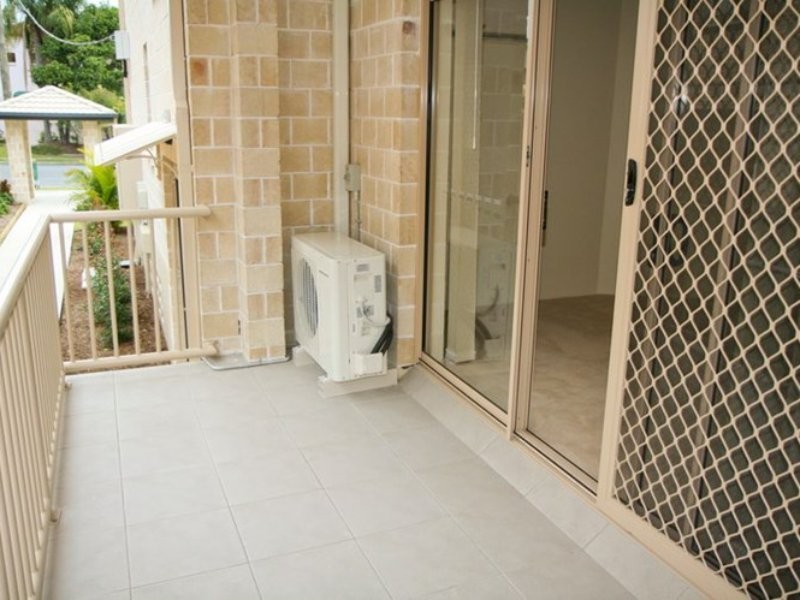 2/17 Lather Street, Southport QLD 4215