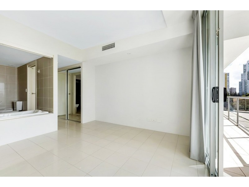 11/19 Mermaid Avenue, Mermaid Beach QLD 4218