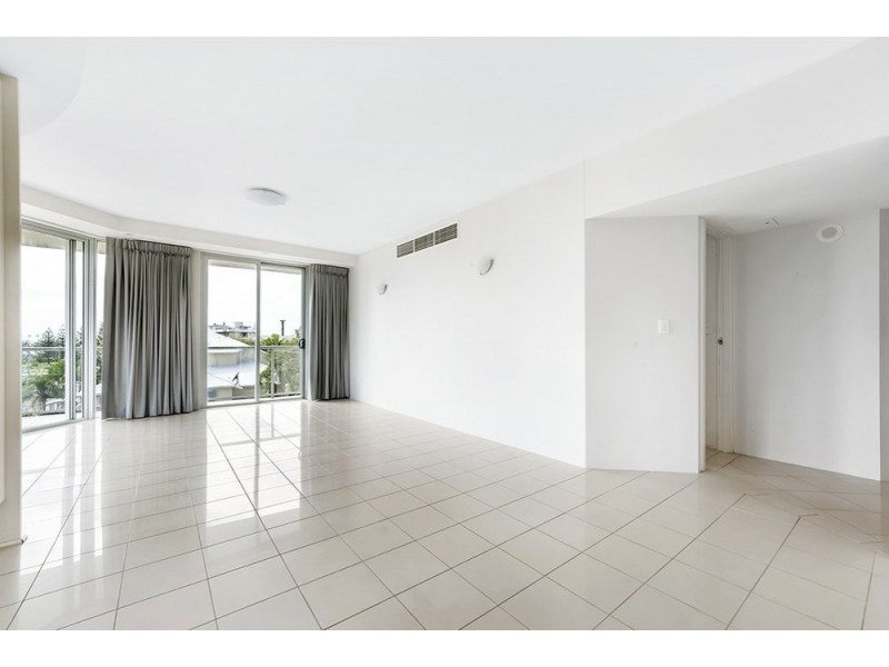11/19 Mermaid Avenue, Mermaid Beach QLD 4218