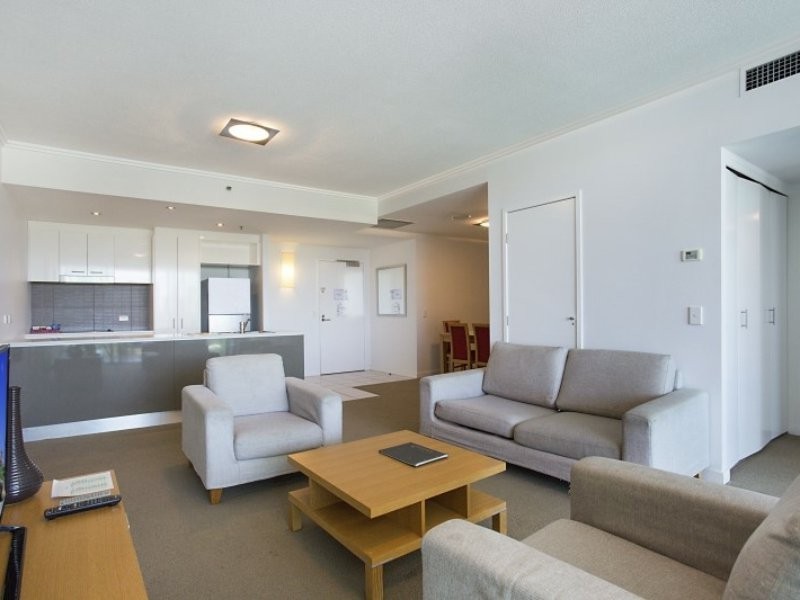 2804/33 T E Peters Drive, Broadbeach Waters QLD 4218