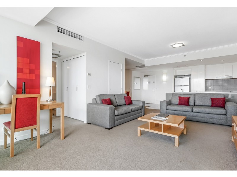 2805/33 T E Peters Drive, Broadbeach Waters QLD 4218