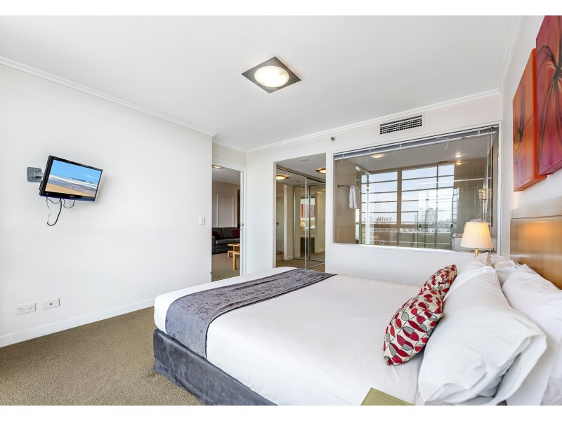 2805/33 T E Peters Drive, Broadbeach Waters QLD 4218