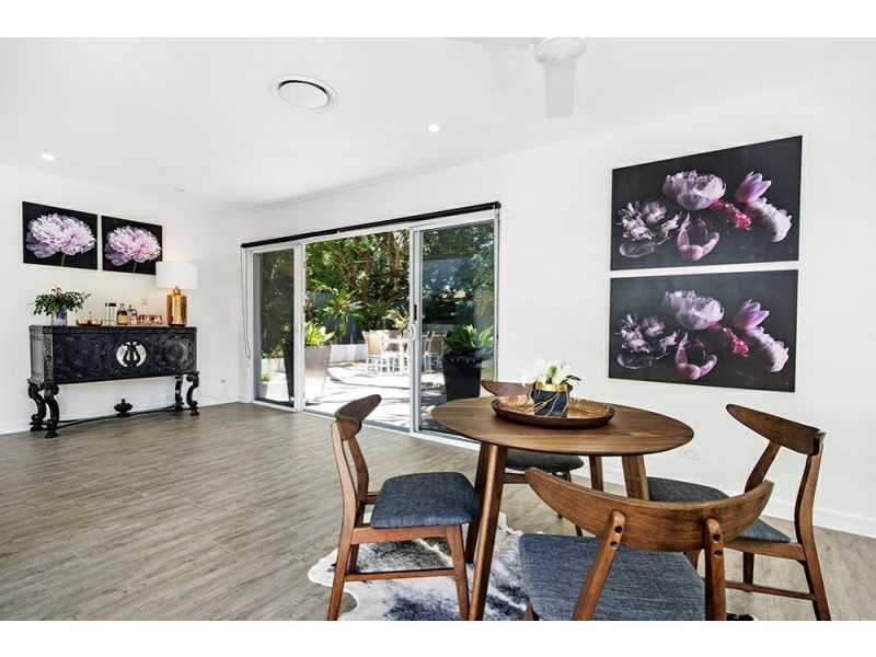 51 Amalfi Drive, Isle Of Capri QLD 4217
