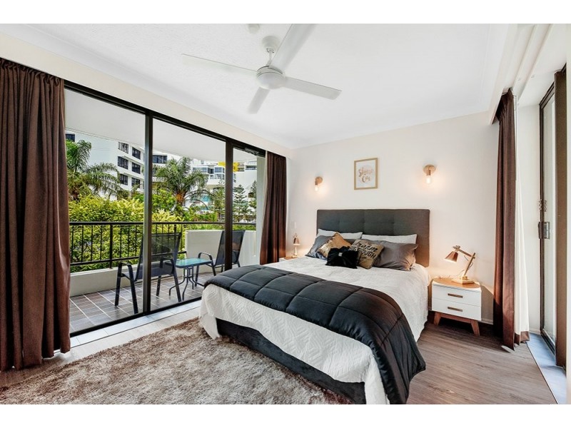 201/8 Albert Avenue, Broadbeach QLD 4218