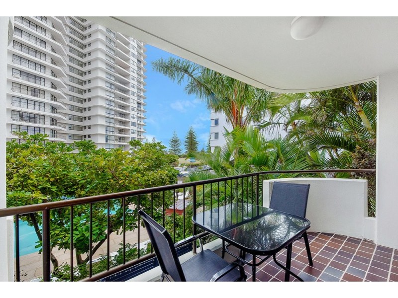 201/8 Albert Avenue, Broadbeach QLD 4218