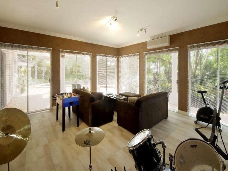 19 Wildash, Southport QLD 4215