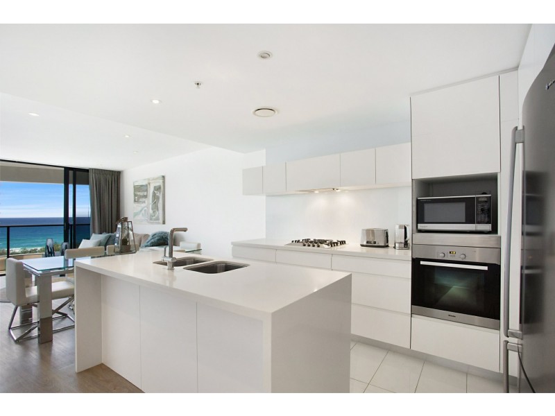 21306/21 Elizabeth Avenue, Broadbeach QLD 4218