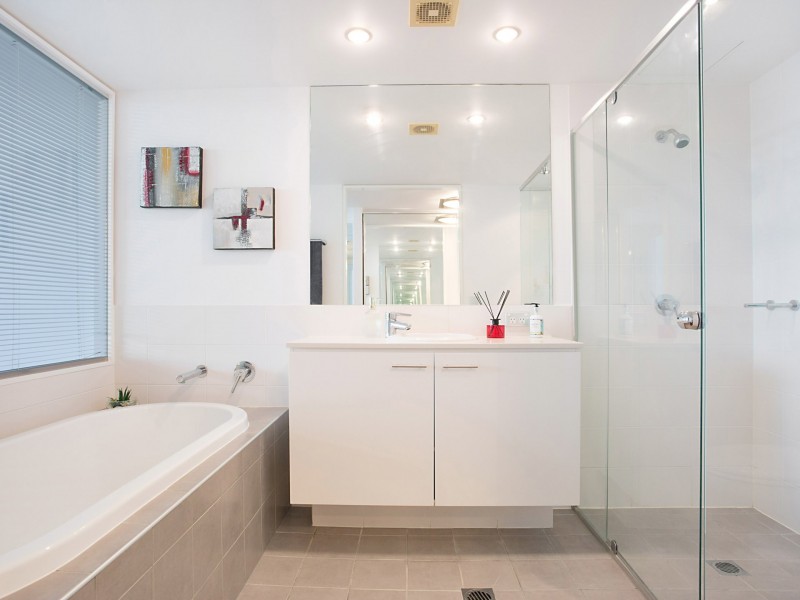 2313/33 T E Peters Drive, Broadbeach Waters QLD 4218