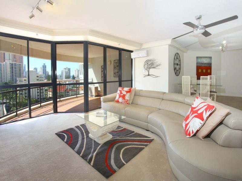 15 Victoria Avenue, Broadbeach QLD 4218