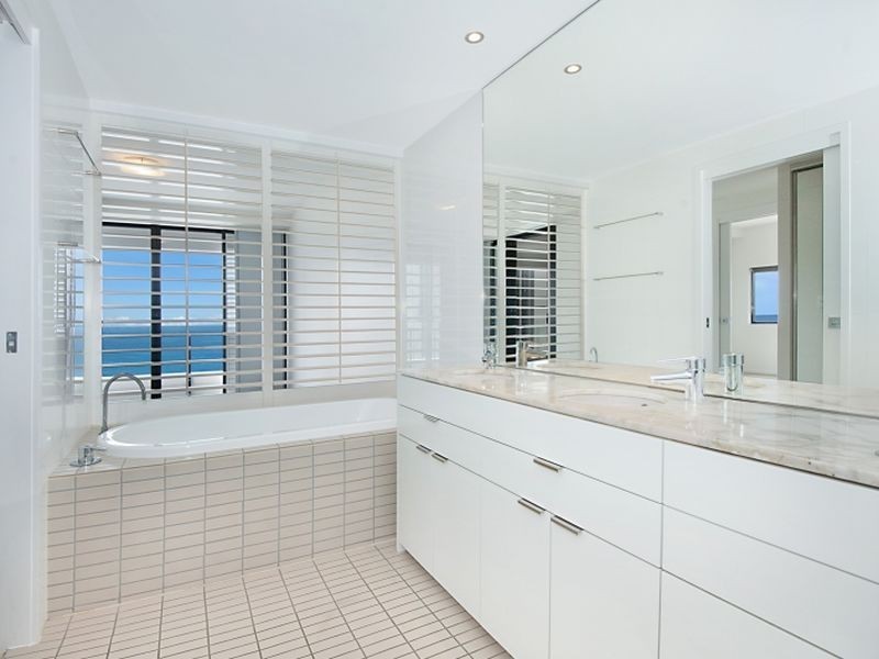 1901 ‘ULTR 14 George Avenue, Broadbeach QLD 4218