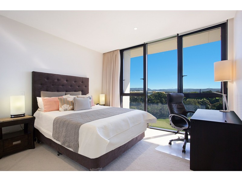 505W/1 Marina Drive, Benowa QLD 4217