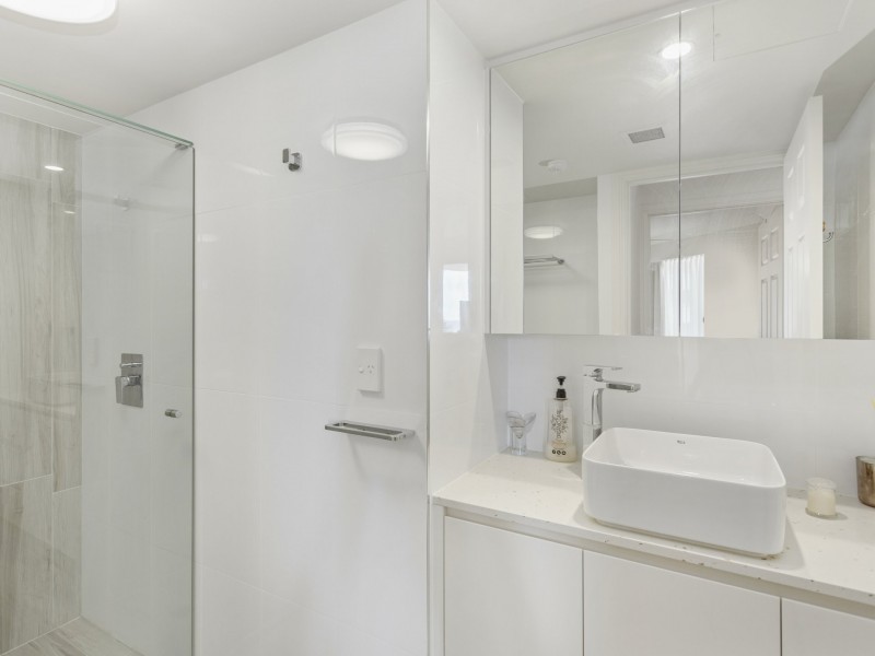 1809/24-26 Queensland Avenue, Broadbeach QLD 4218