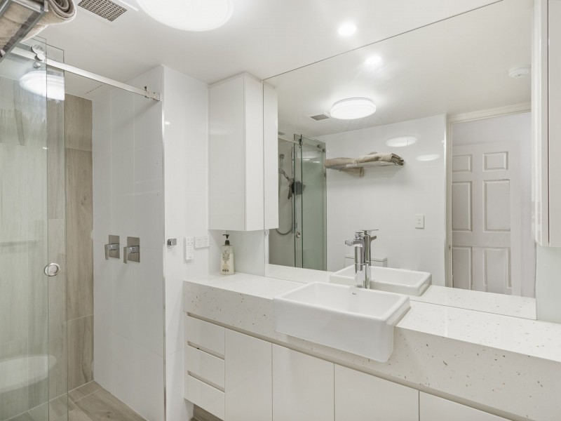 1809/24-26 Queensland Avenue, Broadbeach QLD 4218