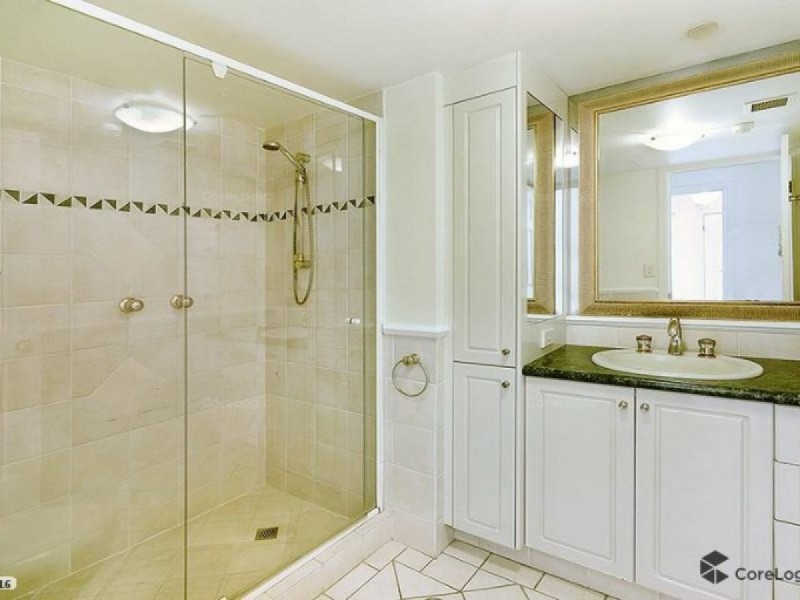 1811/24-26 Queensland Avenue, Broadbeach QLD 4218