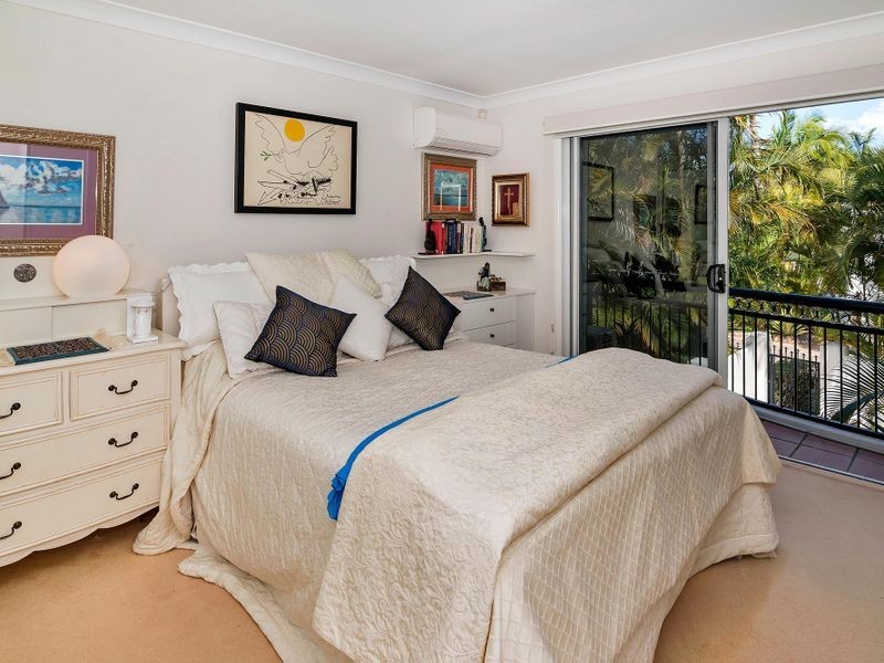 6/100 Cotlew St East, Southport QLD 4215