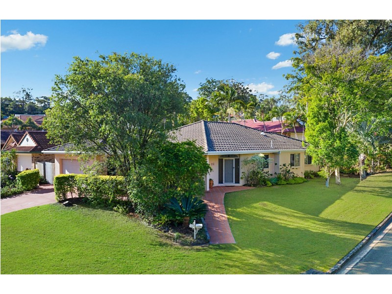 23 Evans Drive, Benowa QLD 4217