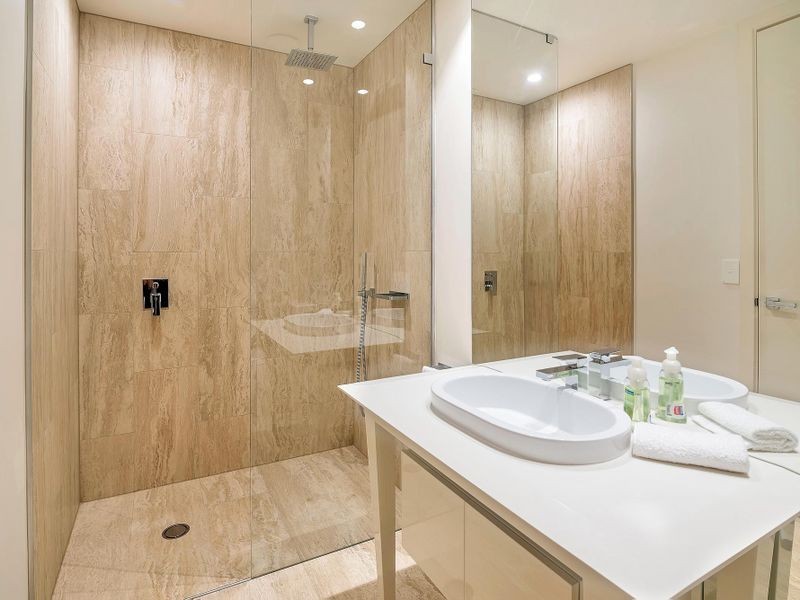 31/1 Marina Drive, Benowa QLD 4217