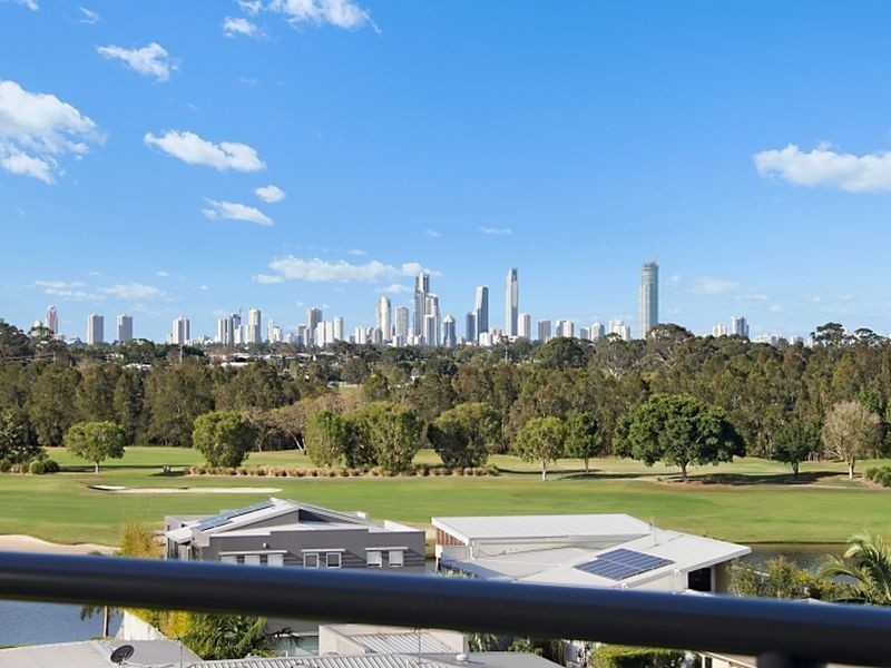 161/135 Lakelands Drive, Merrimac QLD 4226