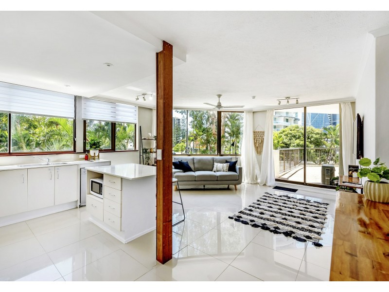 4/2916 Gold Coast Highway, Surfers Paradise QLD 4217