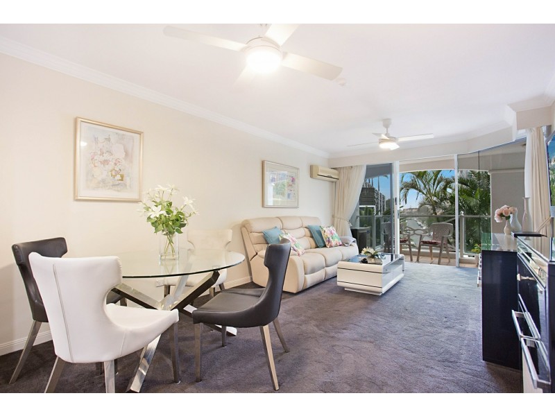 2205/24-26 Queensland Avenue, Broadbeach QLD 4218
