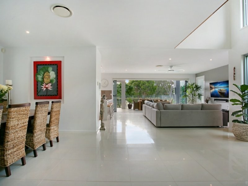 44 Lakelands Drive, Merrimac QLD 4226