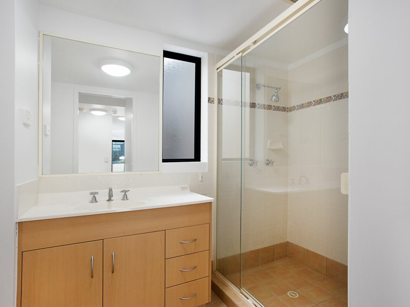 5/3 Tate Street, Southport QLD 4215