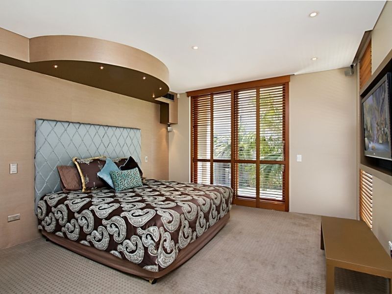 1/28 Lennie Avenue, Main Beach QLD 4217