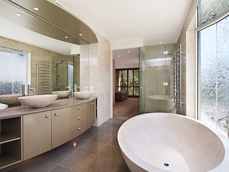 1/28 Lennie Avenue, Main Beach QLD 4217